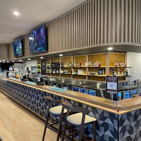 Meadowbrook Hotel Brisbane Loganlea Exterior photo