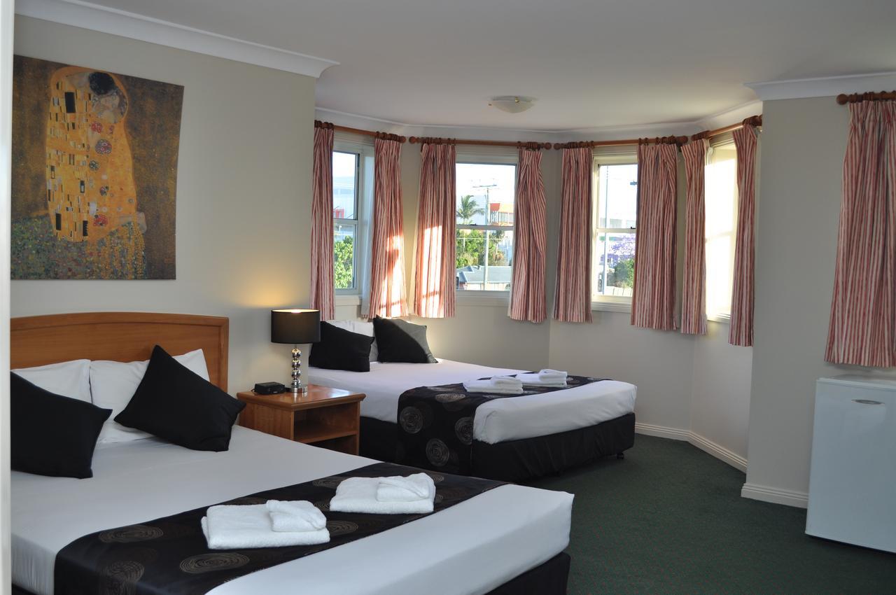 Meadowbrook Hotel Brisbane Loganlea Exterior photo