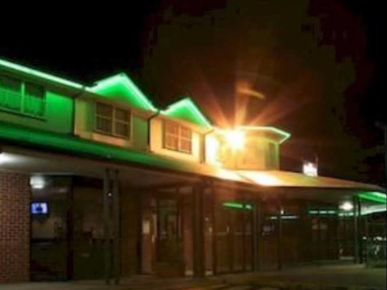 Meadowbrook Hotel Brisbane Loganlea Exterior photo